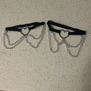 HoneiiBeth black heart chain leg garters